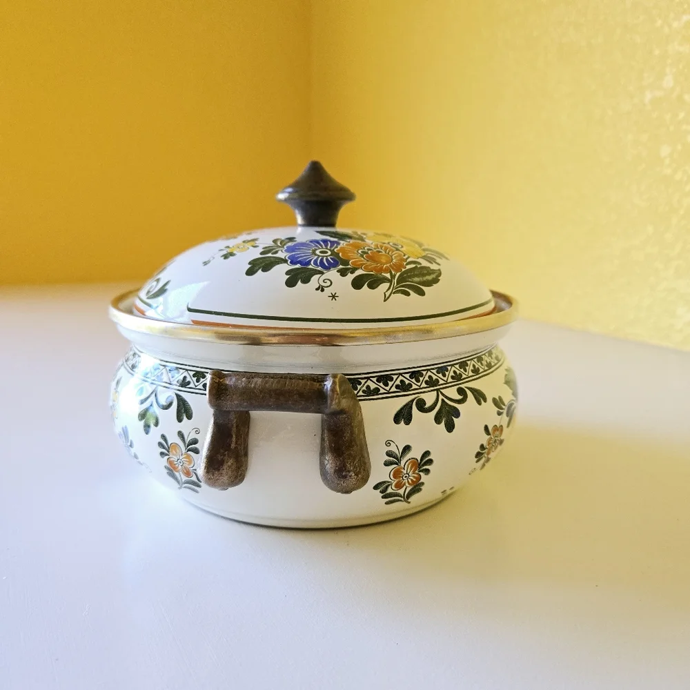 Villeroy & Boch Alt Amsterdam Florals: Metal Casserole & Lid 3Qt Enamel Dish Pan - Picture 10 of 16